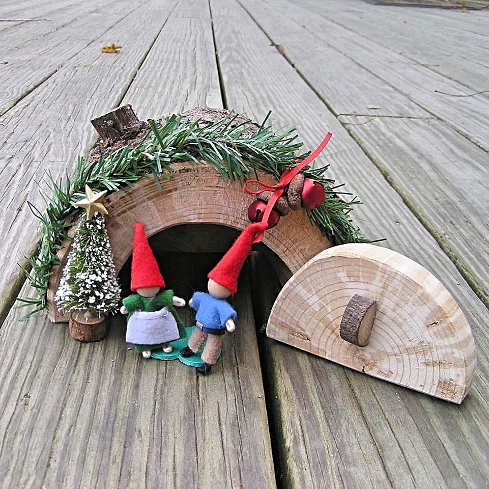 Holiday Gnome's Hollow Set
