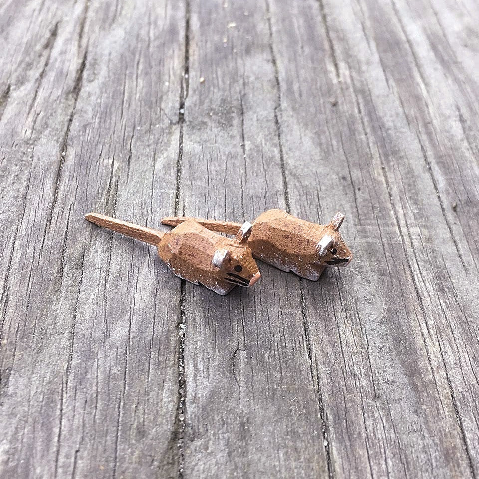 German Carved Mouse