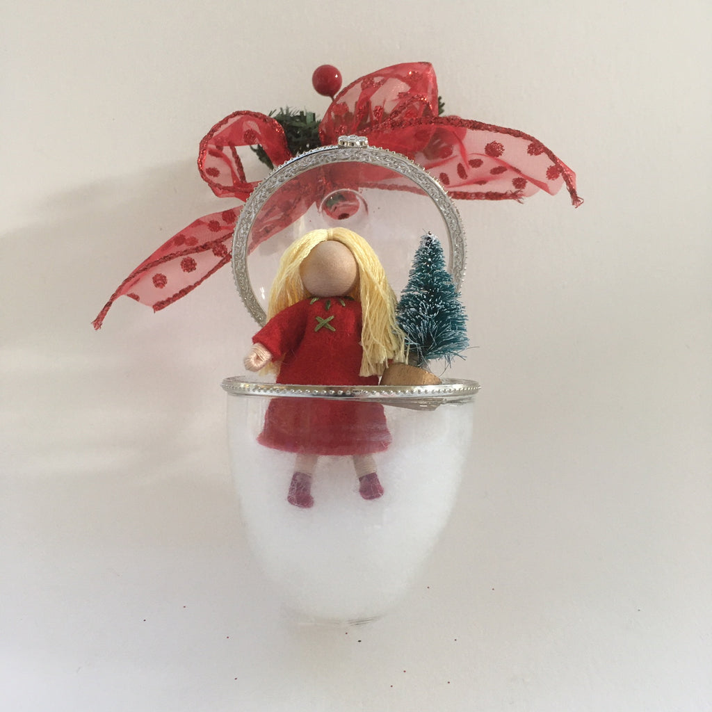 Holiday Little in Ornament